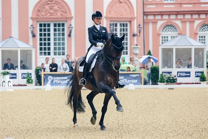 5. Kristy Oatley and Rosenlorbeer competing at Wiesbaden. © LL Foto