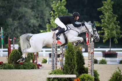Shane Sweetnam and Ideal. © Phelps Media/Allyson Lagiovane
