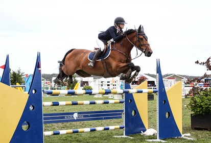 Amelia Douglass and Sirius Du Granit - © EQ Life
