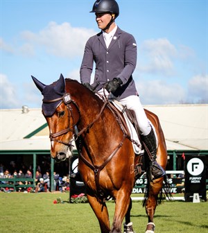 Andrew Cooper and Oaks Onyx - © EQ Life