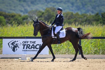 December Pines After Eight (OTT) ridden by Francesca Chettle (1) © Michelle Terlato Photography_Racing Victoria