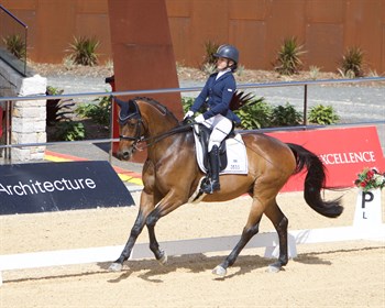 Emma Booth and Zidane finished sixth in the Medium - © Roger Fitzhardinge