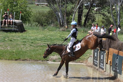 Emma Mason and Warrego Marco Polo, winners of the 3* - © Fiona Gruen