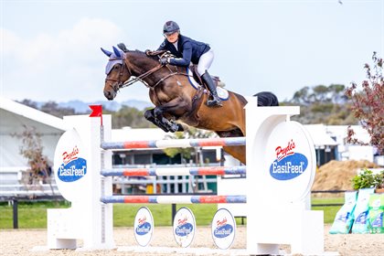 Frida Lindgren and Sovereign’s Halo, Future Stars Champions. © One Eyed Frog Photography
