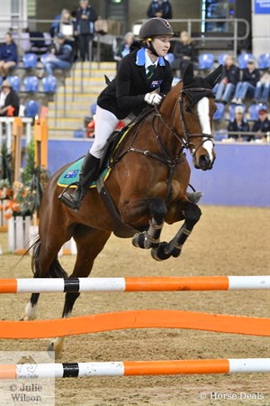 Georgia Elias riding Sitting Pretty © Julie Wilson Photography
