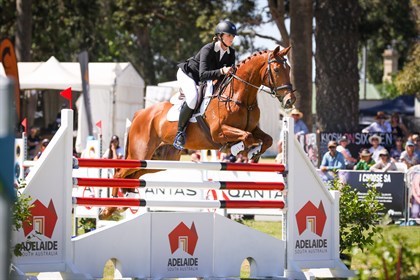 Hazel and Clifford on their way to winning Adelaide 4* for the second time. © Michelle Terlato