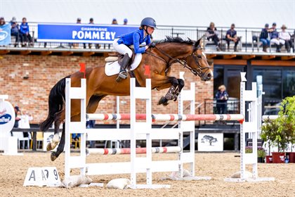 Imogen Lindh and Licaviv, Australian Children’s Champions. © One Eyed Frog Photography
