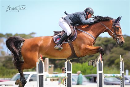 Jamie Kermond on Yandoo Oaks Constellation riding at the event in 2020. © Michelle Terlato Photography