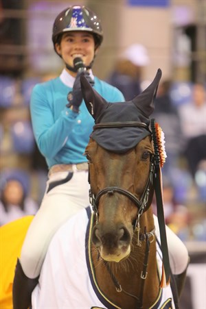 Jasmine Dennison, the U25 rider on Team Kiernan Haulage, with Nicolossi. © Roger Fitzhardinge