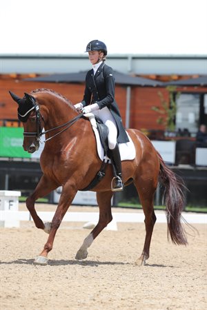 Jessica Dertell and Eskara De Jeu. © Derek O'Leary