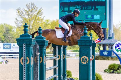 Jonelle Price and Grovine de Reve. © RedBayStock.com.