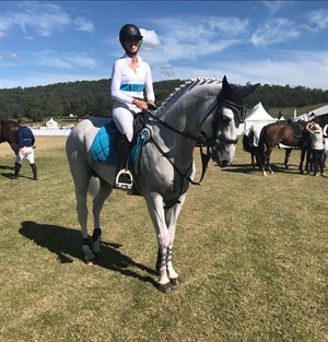 Katie Laurie and Casebrooke Lomond after winning the Gold qualifier 2