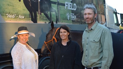 L to R - Sharon Lenton, Clem Gairdiner, Sam Gardiner. © The Thorougbred Club
