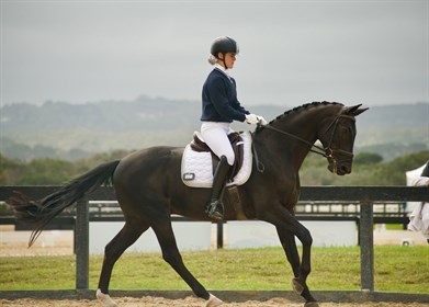 Maddi Growcott and Bloomfield Fantastic Reserve Champion Senior Novice. © Nicci Growcott