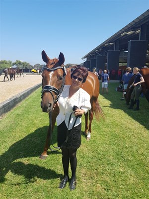 Mandy Parsons and Zhia at Boneo Park. Photo supplied.