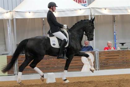 Penny Hill Sophia, ridden by Emma Hayward - © Roger Fitzhardinge