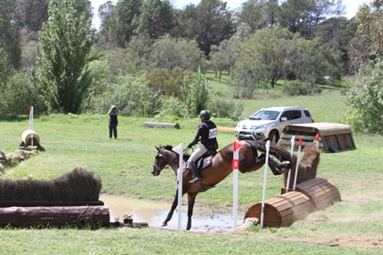 Rebel Morrow rode Gorserella Tuxedo to victory in the Hall Farm Supplies CCN1*A. © Fiona Gruen / www.wallarooequestrian.com.au