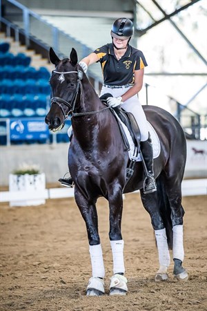 Remi Livingstone S and Bella Wilkinson McIntyre © Stephen Mowbray