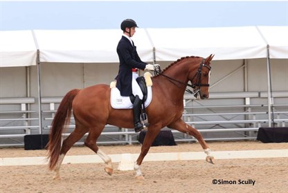 Riley Alexander and MI Sirtainly © Simon Scully