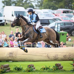 Sarah Clark and LV Balou Jeanz. © Michelle Telato Photography