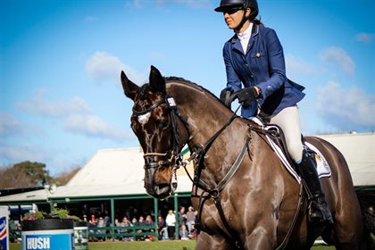 Sarah Clark with LV Balou Jeanz - © EQ Life
