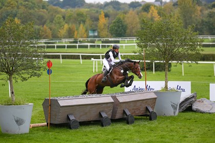 Ingrid Klimke riding Cascamara. © FEI/Solène Bailly