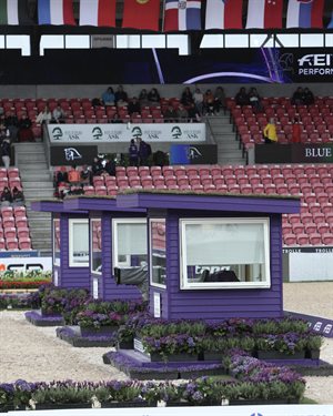 The purple themed arena. © Roger Fitzhardinge