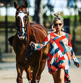 Trot up Sydney Internation © Stephen Mowbray