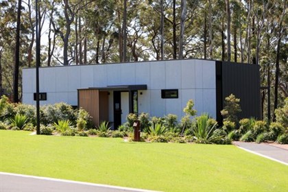 Willinga Park buildings © Roger Fitzhardinge
