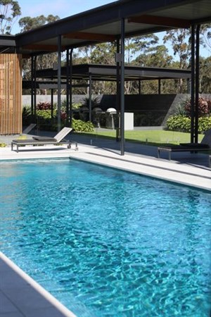 Willinga park pool © Roger Fitzhardinge
