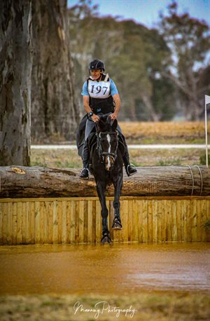 Winners of the Little Equine Co CCI2*-S, David Middleton and WEC In The Breeze, drop into the newly renovated, Wayne Copping designed ‘Lake Stuart’.